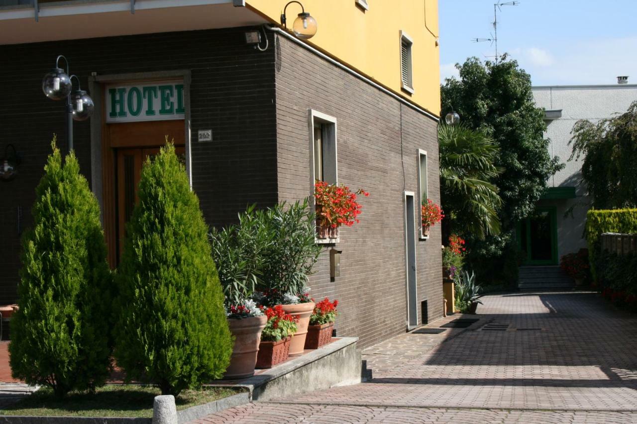 Albergo Nardini Lentate sul Seveso 外观 照片