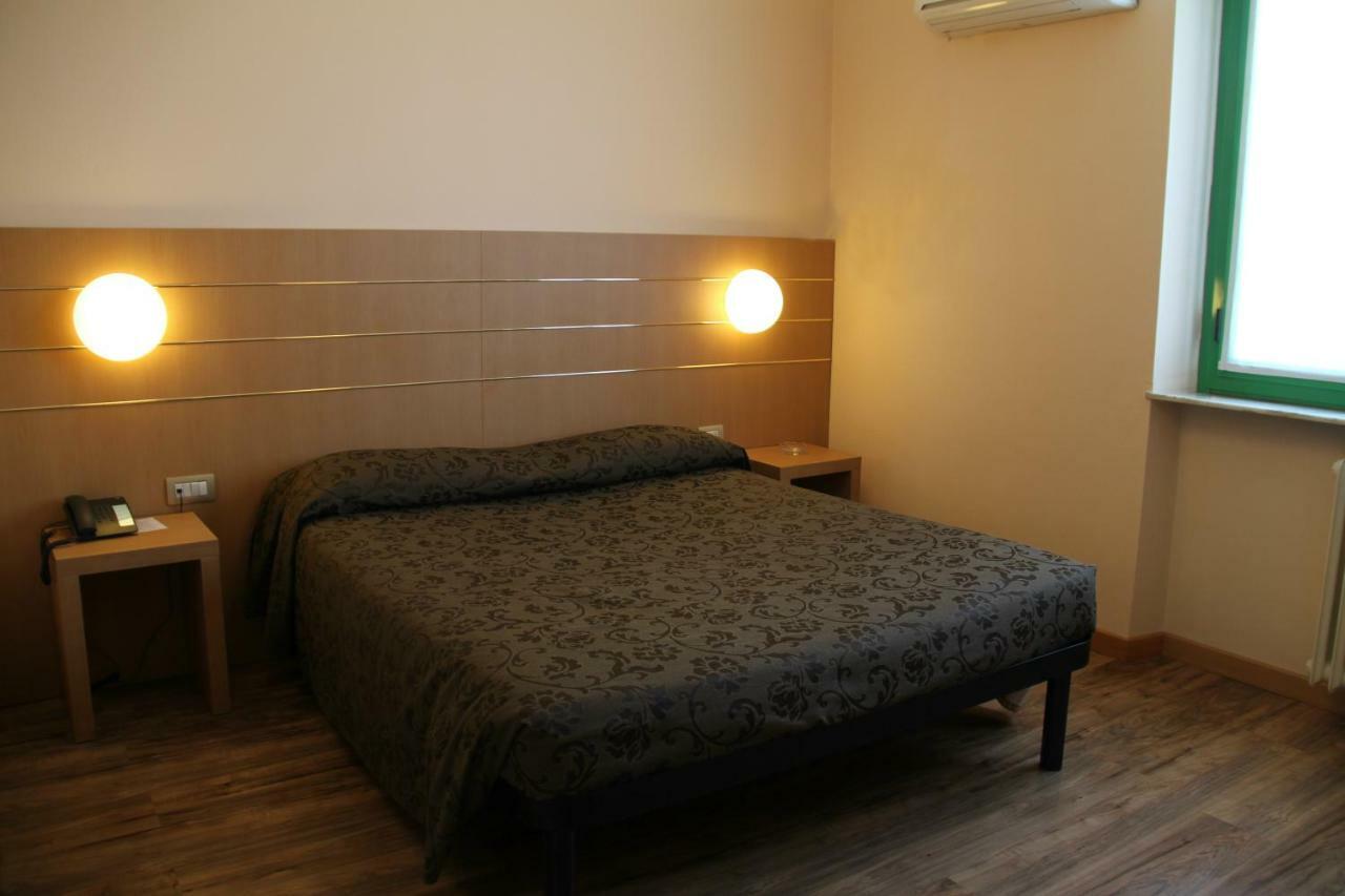 Albergo Nardini Lentate sul Seveso 外观 照片