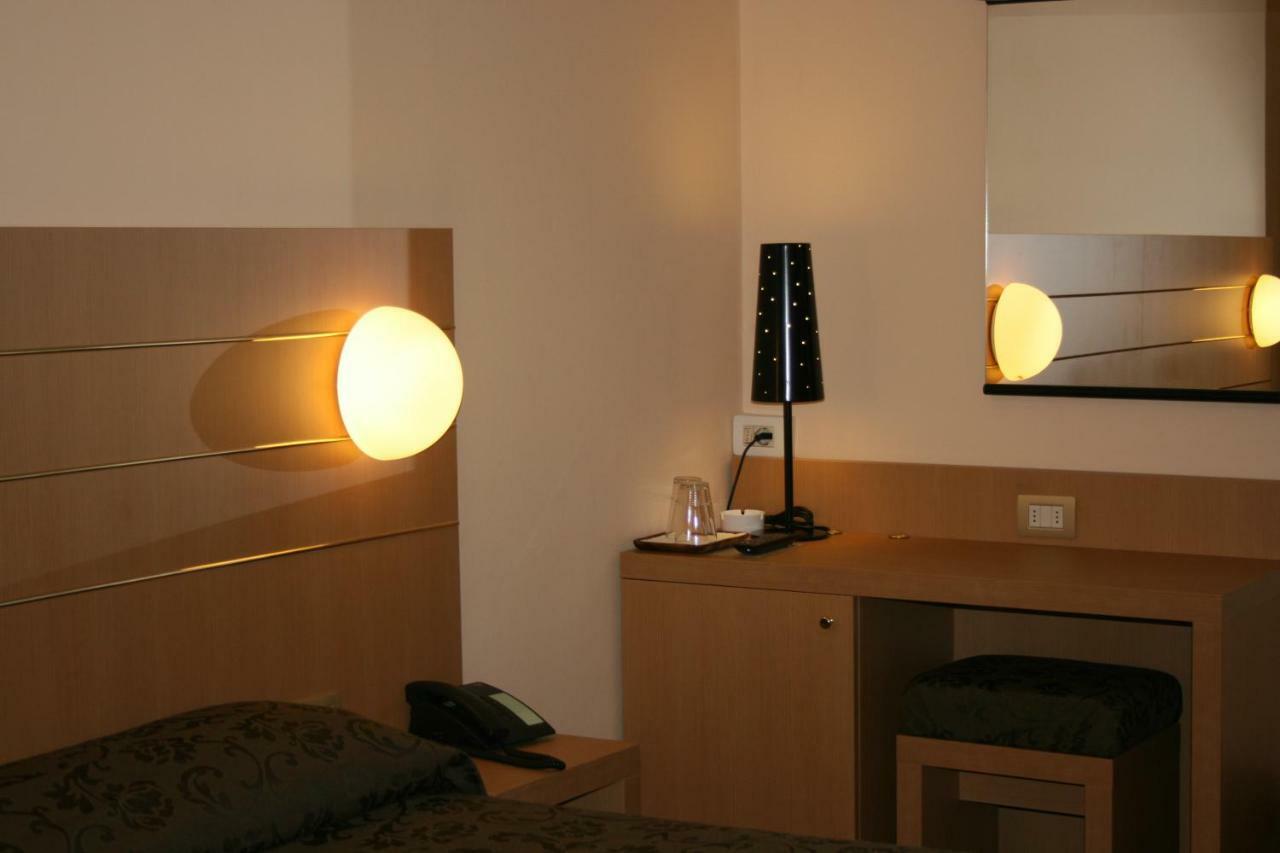 Albergo Nardini Lentate sul Seveso 外观 照片