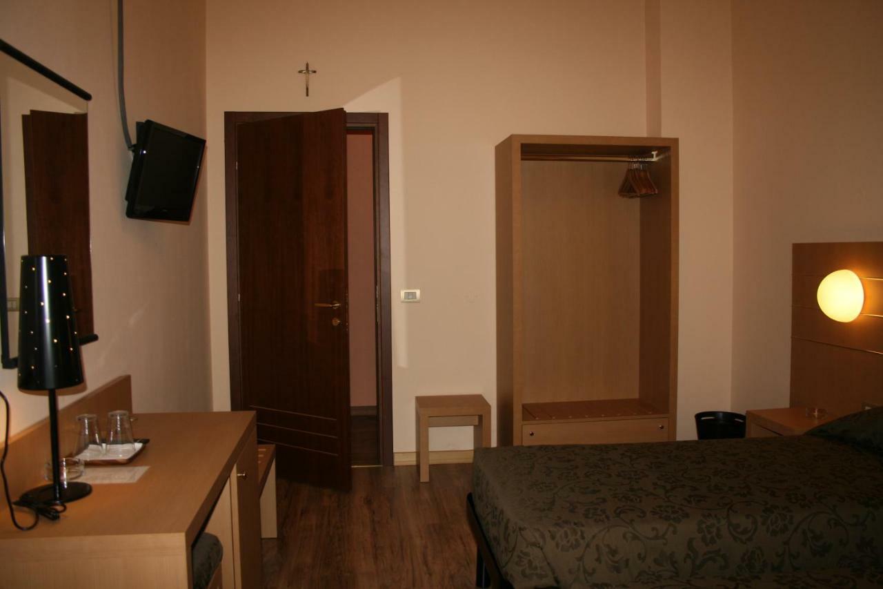Albergo Nardini Lentate sul Seveso 外观 照片